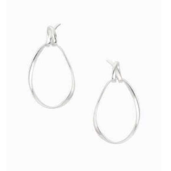 3/20$ 🛍️New- Stella & Dot - Stacey Knot Earrings - Picture 4 of 4